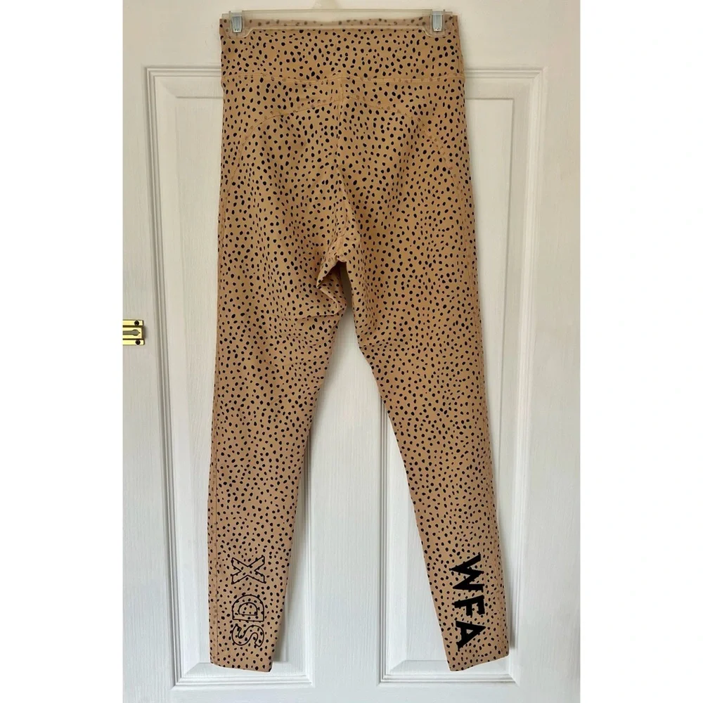 SARAHS DAY x WHITE FOX Boutique Speckle Workout Set - Picture 8 of 8